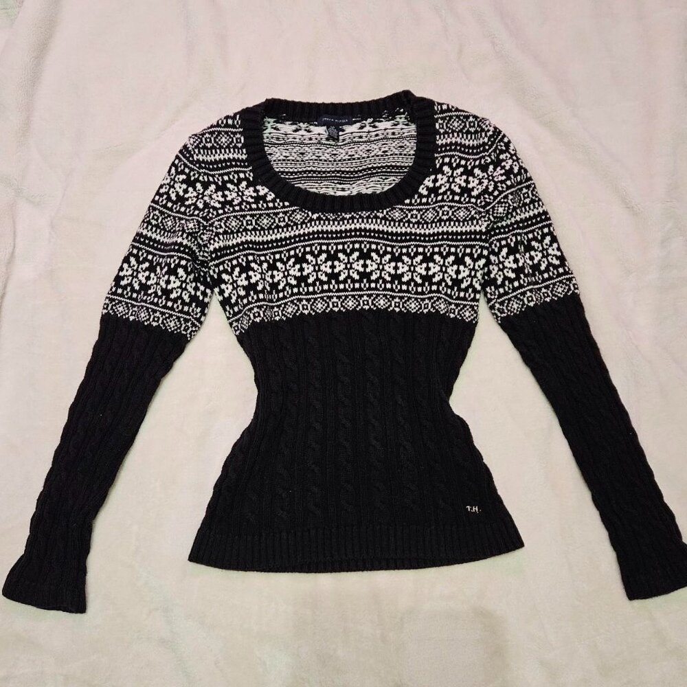 Tommy Hilfiger vintage snowy winter cable knit black and white fitted quality